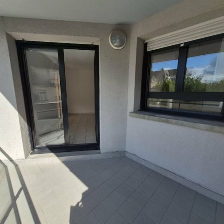 Location Appartement 2 pièces 41m² AIRE SUR LA LYS 62120 - Photo 3