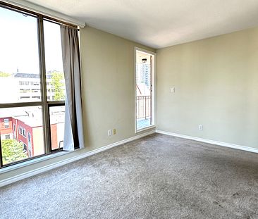 Charming 1 Bedroom Suite With Balcony & High Walk Score In Prime Location! - Photo 1