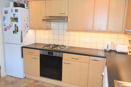 4 Bed Semi-Detached House, Swanston Road, EH10 - Photo 2