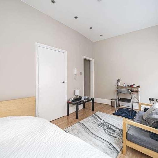 City Road, Old Street, EC1V - Photo 1