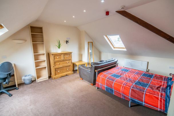 22 Abbotsford Road - Photo 1