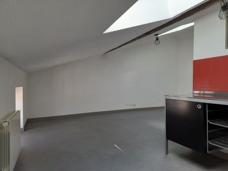 Location Appartement 2 pièces 38m² CHARLIEU 42190 - Photo 5