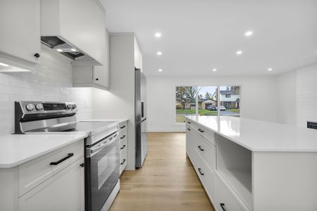 For Lease - 615 Santa Monica Road, London North, Ontario - Photo 4