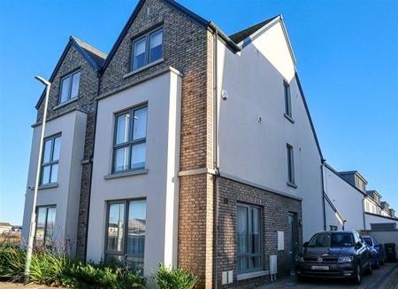 23 The Green, Mullen Park, Maynooth, County Kildare - Photo 3