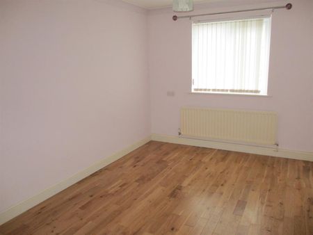 Valley Road, Middlesbrough, , TS4 2RX - Photo 3