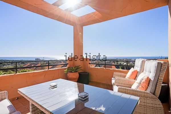 Alquiler de piso en Calle Lila - Photo 1