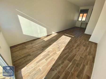 Location Appartement 3 pièces 57m² LE LAVANDOU 83980 - Photo 4