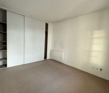 Location Appartement 2 pièces 49m² - Photo 2