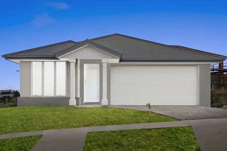 32 Petal Crescent, Wallan - Photo 4