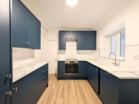 3 bedroom terraced house to rent - Photo 4