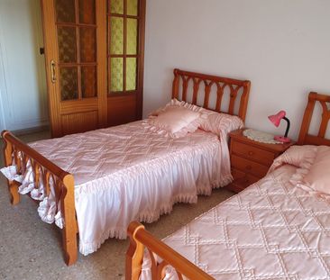 Apartment For Rent in Centro - Poniente, Benidorm - Photo 2