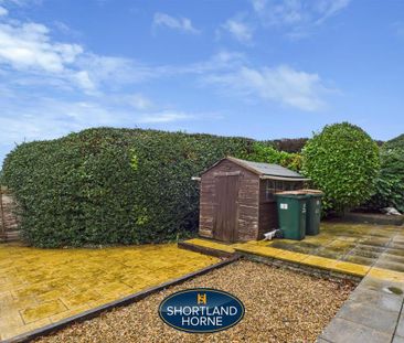2 bedroom detached bungalow to rent - Photo 1