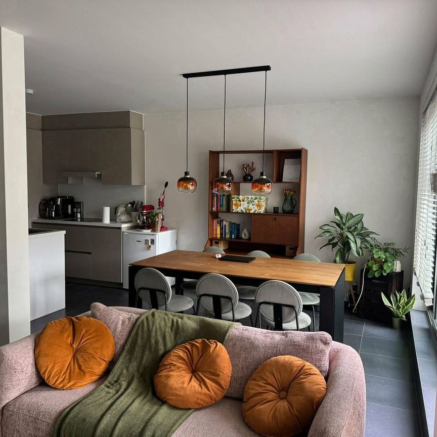 Appartement te huur - Foto 1