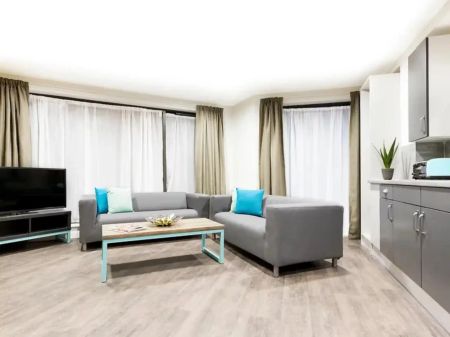 Deluxe Ensuite - Photo 2