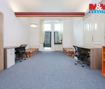 Pronájem bytu 4+kk 180 m² - Fotografie 3