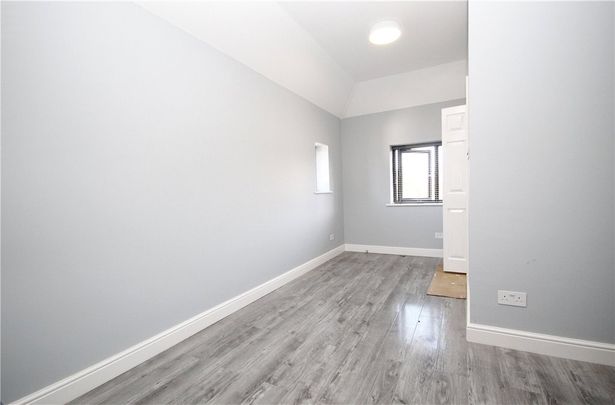 Greenford Road, Greenford, UB6 8QU - Photo 1