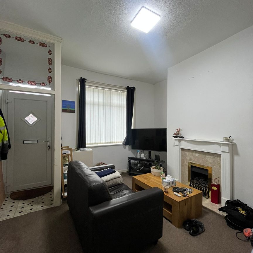 Lever Street, Radcliffe - Photo 1