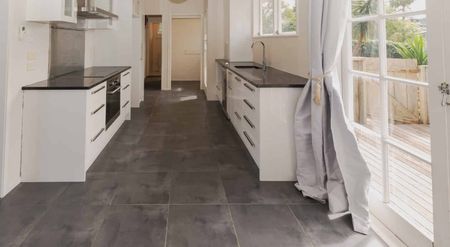 Smart Stylish Home on Sycamore Dr - Photo 5