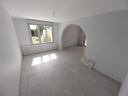 Location Maison 101 m² - Photo 3