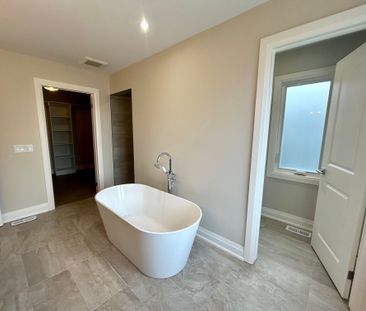 For Lease - 5091 Bridge Street Unit# Upper, Niagara Falls, Ontario - Photo 4