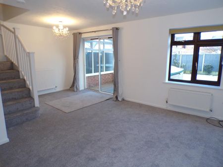 3 bedroom link detached house to rent - Photo 4