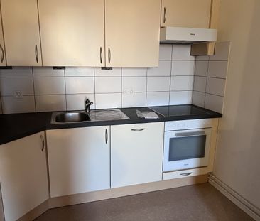 Appartement spacieux de 5 pièces au 2ème étage - Photo 2