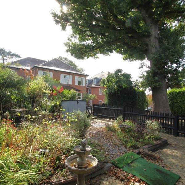 4 bedroom cottage to rent - Photo 1