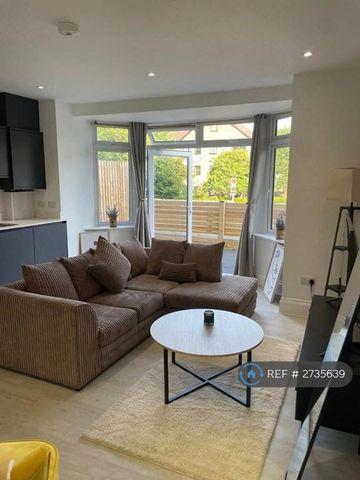 1 bedroom flat to rent - Photo 2