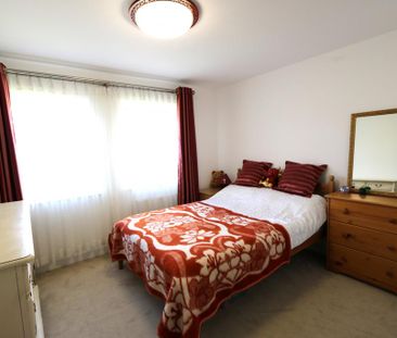 4 bedroom detached house to rent - Photo 3