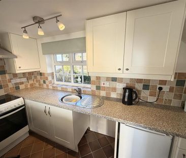 1 bedroom cottage to rent - Photo 5