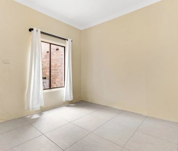 One bedroom Home with extra Multipurpose Room - Photo 4