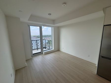 For Lease - 3079 Trafalgar Road Unit# 1204, Oakville, Ontario - Photo 4