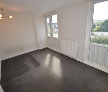 2 bedroom maisonette to rent - Photo 3
