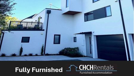 Fully Furnished Spacious Inner City Apartment in Prime Location! - Photo 3