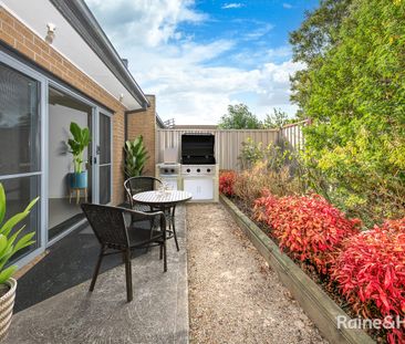 Perfectly positioned close to town - Photo 6