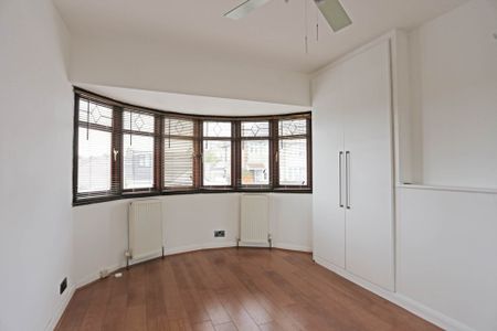Price £2,300 pcm - Available Now - Unfurnished - Photo 3