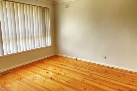 THIS PROPERTY FEATURES: - Photo 2