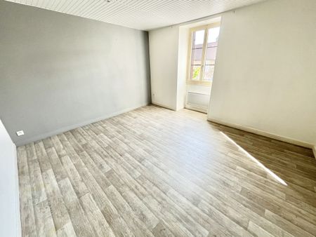 Location Appartement 2 pièces 48m² ST JUNIEN 87200 - Photo 4