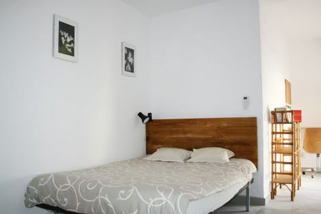 Calle Alhondiga, Sevilla, Andalusia 41003 - Foto 2