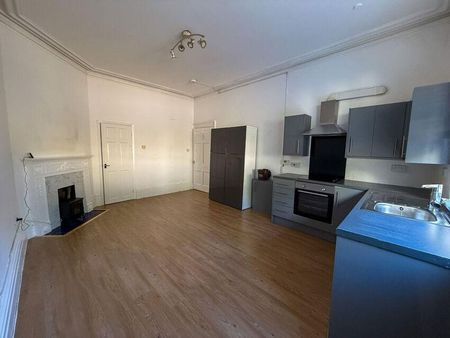 Lower Warberry Road, Torquay, TQ1 1QS - Photo 3