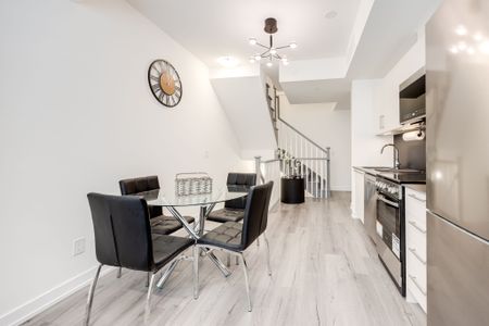 For Lease - 851 Sheppard Avenue Unit# 31, Toronto, Ontario - Photo 3