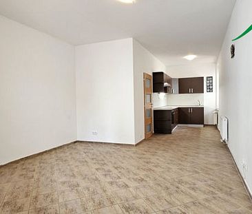 Pronájem bytu 1+kk 33 m² - Fotografie 3