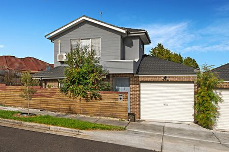13 Kiama Street, Oak Park VIC 3046 - Townhouse For Rent | Domain - Photo 3