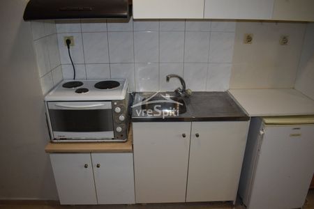 Studio/Γκαρσονιέρα για ενοικίαση Λόφος Βελισσαρίου - Λούτσα (Ιωάννινα) - Photo 4