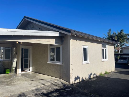 Charming Cottage in Prime Hillpark Location - a Must-See&excl; - Photo 1