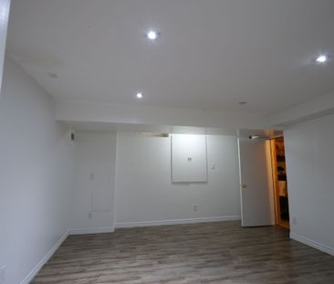 For Lease - 19 Blazing Star Dr. Drive, Brampton, Ontario - Photo 6