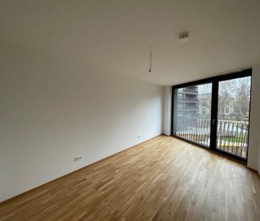 ***Exklusive 2-Raumwohnung mit Einbauküche und direkter Elbnähe suc... - Photo 5