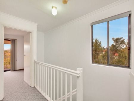 3 bedroom tidy townhouse - Photo 5