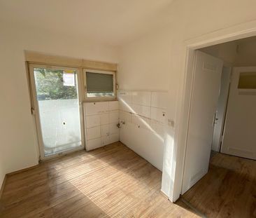Gemütliche 3-Zimmerwohnung mit Laminatboden in Duisburg - Photo 3
