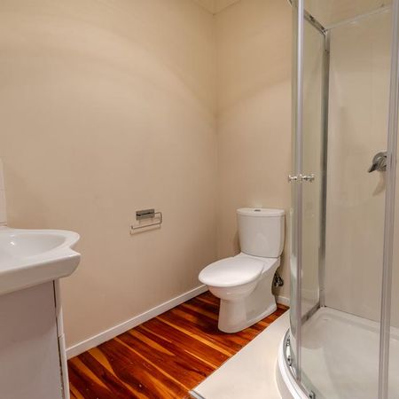 17 Lorne Street - Photo 2